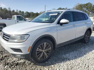 2018 Volkswagen Tiguan SEL with VIN 3VV3B7AX0JM014461, listed as a Copart auction lot 49785725 with 124,868 mi miles and Salvage Title. Bid and sale history available at DreamBid. Image 1.