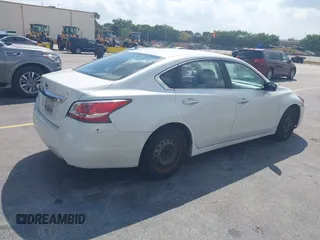 2015 Nissan Altima SL with VIN 1N4AL3APXFC136884, listed as a IAAI auction lot 41787571 with 149,190 mi miles and . Bid and sale history available at DreamBid. Image 4.