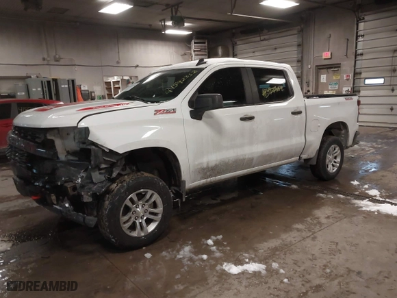 2019 Chevrolet Silverado 1500 Custom Trail Boss with VIN 3GCPYCEF6KG250539, listed as a IAAI auction lot 41592352 with 135,612 mi miles. Bid and sale history available at carsss.com. Image 22.