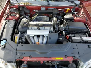 2000 Volvo S40 с VIN YV1VS2556YF488325, выставлен на аукционе Copart как лот 40153844 с пробегом 109 627 миль миль и Списание • Salvage title. История ставок и продаж доступна на DreamBid. Изображение 13.