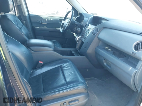 2009 Honda Pilot EX-L with VIN 5FNYF48679B011884, listed as a IAAI auction lot 41912728 with 195,904 mi miles and . Bid and sale history available at carsss.com. Image 5.