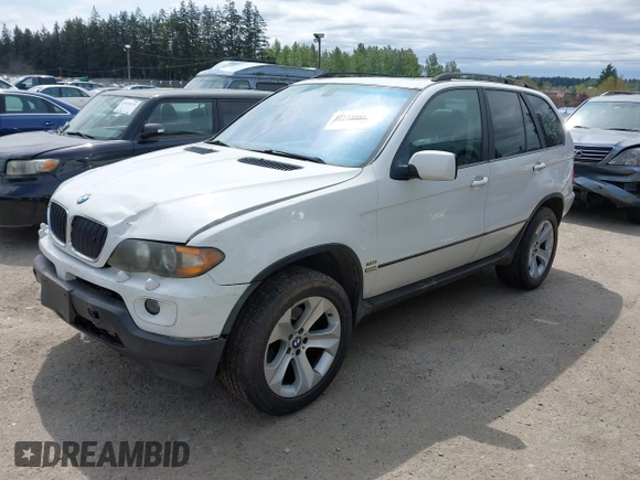 2004 BMW X5 3.0i with VIN 5UXFA13594LU44968, listed as a IAAI auction lot 42151081 with 197,471 mi miles. Bid and sale history available at carsss.com. Image 2.