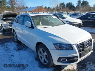 2011 Audi Q5 3.2L Premium Plus with VIN WA1DKAFP8BA056054, listed as a IAAI auction lot 41481489 with 94,438 mi miles. Bid and sale history available at carsss.com. Image 1.
