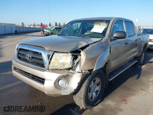 2005 Toyota Tacoma PreRunner with VIN 3TMKU72N55M003169, listed as a IAAI auction lot 41337937 with 142,474 mi miles. Bid and sale history available at carsss.com. Image 18.