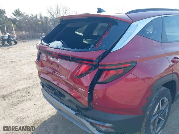 2025 Hyundai Tucson SEL with VIN 5NMJBCDE5SH445455, listed as a IAAI auction lot 41753587 with 2,387 mi miles. Bid and sale history available at carsss.com. Image 21.