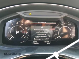 2024 Audi RS Q8 z VIN WU1ARBF10RD011806, wystawiony jako Copart lot #66517494 z przebiegiem 2049 mil mil oraz Szkody całkowita. Historia ofert i sprzedaży dostępna na DreamBid. Obrazek 9.