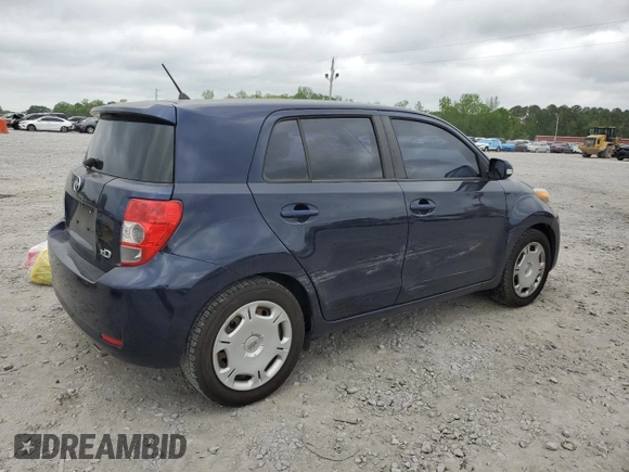 2013 Scion xD z VIN JTKKUPB49D1038616, wystawiony jako Copart lot #51835625 z przebiegiem 139 165 mil mil oraz Szkody całkowita. Historia ofert i sprzedaży dostępna na DreamBid. Obrazek 3.