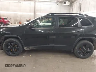 2016 Jeep Cherokee Sport with VIN 1C4PJMAB3GW375360, listed as a IAAI auction lot 41813233 with 100,780 mi miles and . Bid and sale history available at DreamBid. Image 15.