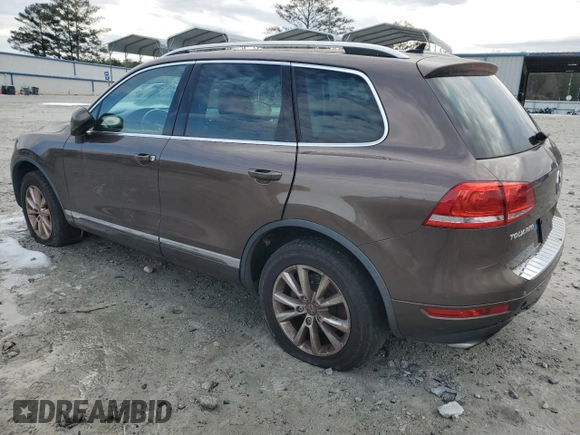 2013 Volkswagen Touareg Lux with VIN WVGEF9BP1DD006810, listed as a Copart auction lot 87906695 with 172,473 mi miles and Clean Title. Bid and sale history available at DreamBid. Image 2.