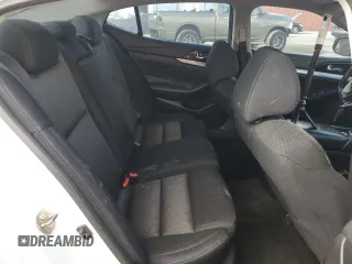 2016 Nissan Maxima SV with VIN 1N4AA6AP6GC442425, listed as a Copart auction lot 44495875 with 118,779 mi miles and Salvage Title. Bid and sale history available at DreamBid. Image 10.