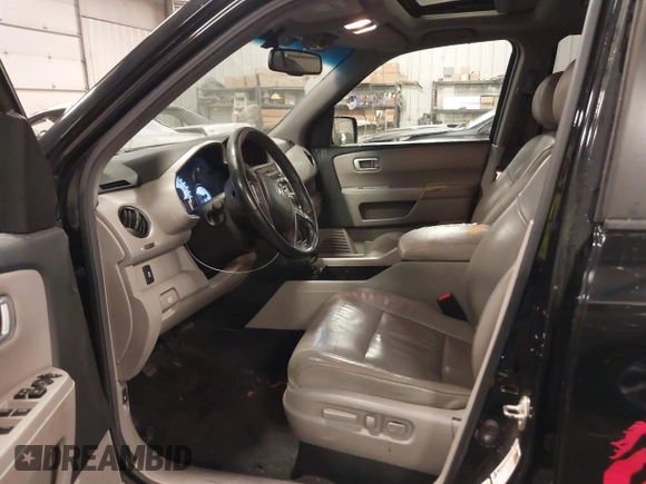 2012 Honda Pilot EX-L with VIN 5FNYF4H6XCB062545, listed as a IAAI auction lot 41226106 with 217,697 mi miles. Bid and sale history available at carsss.com. Image 5.