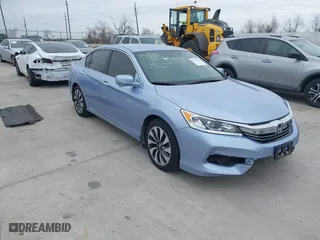 2017 Honda Accord Hybrid with VIN JHMCR6F32HC010979, listed as a IAAI auction lot 41359613 with 29,823 mi miles. Bid and sale history available at carsss.com. Image 1.