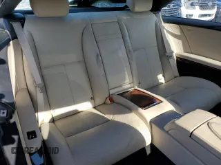 2007 Mercedes-Benz CL 550 z VIN WDDEJ71X07A001943, wystawiony jako Copart lot #57839665 z przebiegiem 72 042 mil mil oraz Szkody całkowita. Historia ofert i sprzedaży dostępna na DreamBid. Obrazek 10.