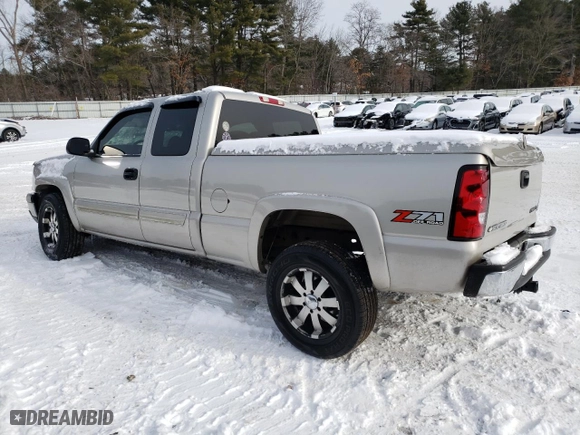 2004 Chevrolet Silverado 1500 LS with VIN 2GCEK19T941221707, listed as a Copart auction lot 43870965 with 229,156 mi miles and Clean Title. Bid and sale history available at carsss.com. Image 2.