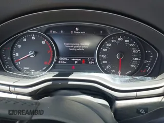 2019 Audi A4 Premium z VIN WAUGMAF49KN014940, wystawiony jako IAAI lot #41962088 z przebiegiem 69 099 mil mil oraz . Historia ofert i sprzedaży dostępna na DreamBid. Obrazek 7.