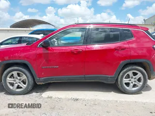 2024 Jeep Compass Latitude с VIN 3C4NJDBN4RT604668, выставлен на аукционе IAAI как лот 42708921 с пробегом 40 072 миль миль и . История ставок и продаж доступна на DreamBid. Изображение 14.
