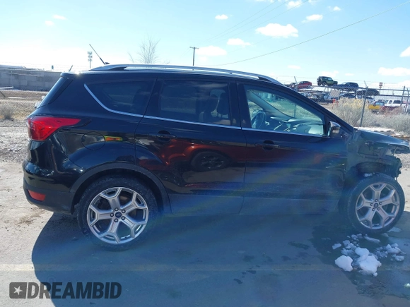 2019 Ford Escape Titanium с VIN 1FMCU9J99KUC44157, выставлен на аукционе IAAI как лот 41741733 с пробегом 75 697 миль миль и . История ставок и продаж доступна на DreamBid. Изображение 14.
