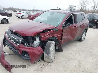 2022 Jeep Compass Latitude with VIN 3C4NJDBB1NT110087, listed as a IAAI auction lot 42033883 with 22,291 mi miles and . Bid and sale history available at DreamBid. Image 6.