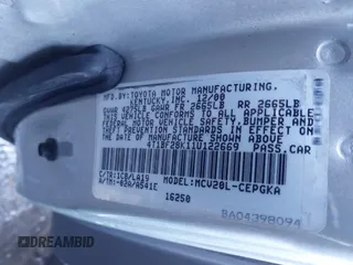 2001 Toyota Camry LE z VIN 4T1BF28K11U122669, wystawiony jako IAAI lot #41574866 z przebiegiem 233 301 mil mil oraz . Historia ofert i sprzedaży dostępna na DreamBid. Obrazek 9.