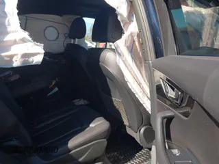 2017 Audi Q7 Premium Plus z VIN WA1LAAF79HD020038, wystawiony jako IAAI lot #41911171 z przebiegiem 51 317 mil mil oraz . Historia ofert i sprzedaży dostępna na DreamBid. Obrazek 8.