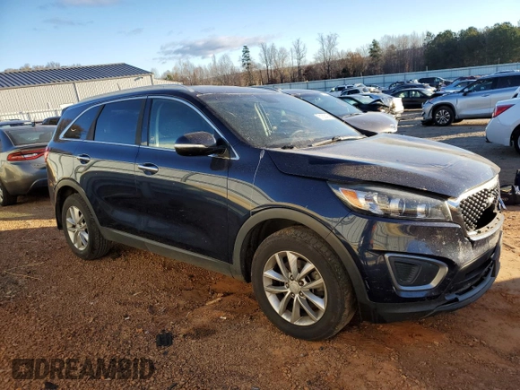 2016 Kia Sorento LX with VIN 5XYPG4A31GG104012, listed as a Copart auction lot 81828454 with 183,133 mi miles and Salvage Title. Bid and sale history available at carsss.com. Image 4.