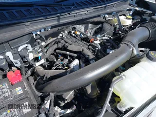 2025 Ford Expedition XLT с VIN 1FMJU1J85SEA23004, выставлен на аукционе IAAI как лот 42395289 с пробегом 1 917 миль миль и . История ставок и продаж доступна на DreamBid. Изображение 10.