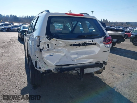 2021 Subaru Forester with VIN JF2SKADC0MH582834, listed as a IAAI auction lot 41462534 with 19,156 mi miles. Bid and sale history available at carsss.com. Image 6.