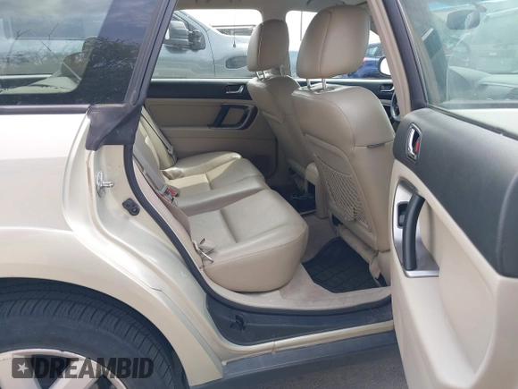 2007 Subaru Legacy Outback Limited with VIN 4S4BP62C777305085, listed as a IAAI auction lot 42432794 with 124,302 mi miles and . Bid and sale history available at DreamBid. Image 8.