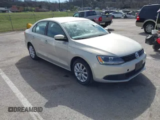 2011 Volkswagen Jetta SE with VIN 3VWDZ7AJXBM098328, listed as a IAAI auction lot 41819874 with 133,877 mi miles and . Bid and sale history available at DreamBid. Image 1.