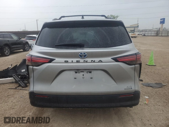 2021 Toyota Sienna XLE with VIN 5TDYRKEC5MS072144, listed as a Copart auction lot 51574645 with 41,137 mi miles and Salvage Title. Bid and sale history available at DreamBid. Image 6.
