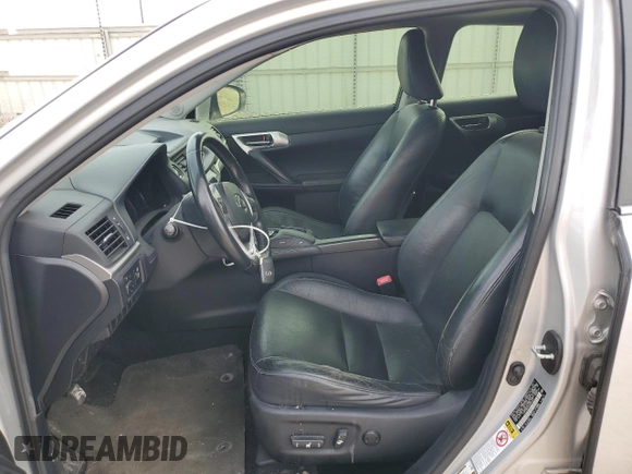 2012 Lexus CT 200h z VIN JTHKD5BH6C2090243, wystawiony jako Copart lot #50115995 z przebiegiem 237 540 mil mil oraz Szkoda całkowita • Salvage title. Historia ofert i sprzedaży dostępna na DreamBid. Obrazek 7.