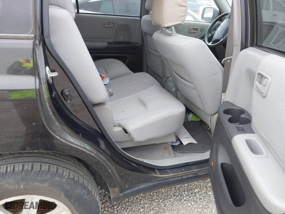 2006 Toyota Highlander with VIN JTEGP21A860097515, listed as a IAAI auction lot 41702204 with 237,665 mi miles. Bid and sale history available at carsss.com. Image 8.