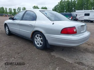 2003 Mercury Sable GS z VIN 1MEFM50U93G635100, wystawiony jako IAAI lot #42424689 z przebiegiem 231 397 mil mil oraz . Historia ofert i sprzedaży dostępna na DreamBid. Obrazek 3.