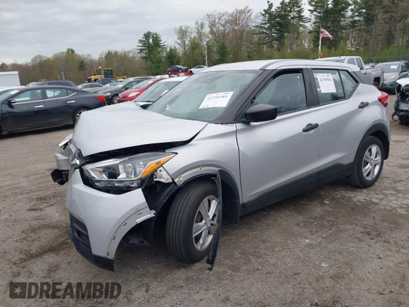 2020 Nissan Kicks S z VIN 3N1CP5BV9LL563069, wystawiony jako IAAI lot #42190584 z przebiegiem 49 080 mil mil oraz . Historia ofert i sprzedaży dostępna na DreamBid. Obrazek 2.