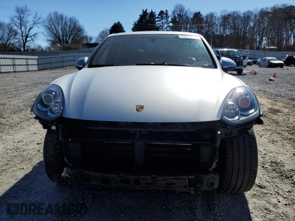 2016 Porsche Cayenne with VIN WP1AA2A28GLA00736, listed as a Copart auction lot 47074705 with 43,719 mi miles and Salvage Title. Bid and sale history available at carsss.com. Image 5.