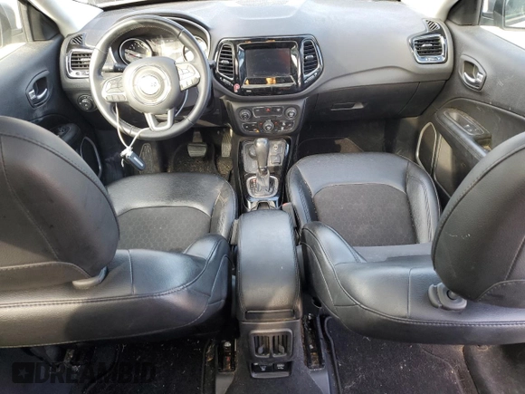 2019 Jeep Compass Latitude with VIN 3C4NJDBB4KT689572, listed as a Copart auction lot 49583125 with 78,043 mi miles and Salvage Title. Bid and sale history available at DreamBid. Image 8.