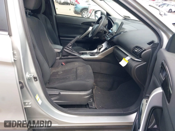 2023 Mitsubishi Eclipse Cross LE z VIN JA4ATVAA6PZ000696, wystawiony jako IAAI lot #42216219 z przebiegiem 83 031 mil mil oraz . Historia ofert i sprzedaży dostępna na DreamBid. Obrazek 5.