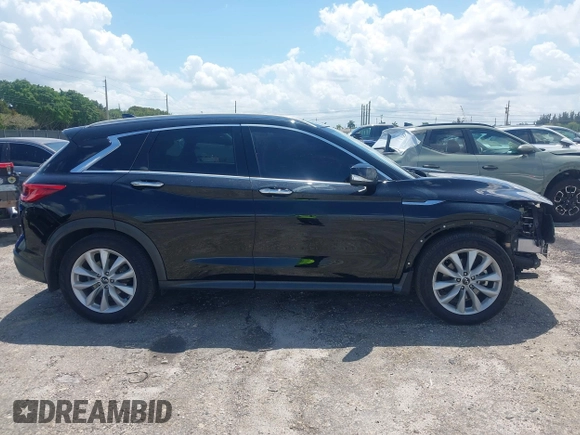 2019 Infiniti QX50 LUXE with VIN 3PCAJ5M16KF119709, listed as a IAAI auction lot 41922353 with 96,262 mi miles. Bid and sale history available at carsss.com. Image 14.