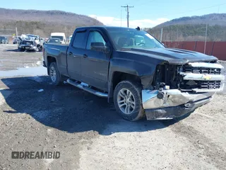2016 Chevrolet Silverado 1500 LT with VIN 1GCVKREC6GZ366753, listed as a IAAI auction lot 41652648 with 105,276 mi miles. Bid and sale history available at carsss.com. Image 1.