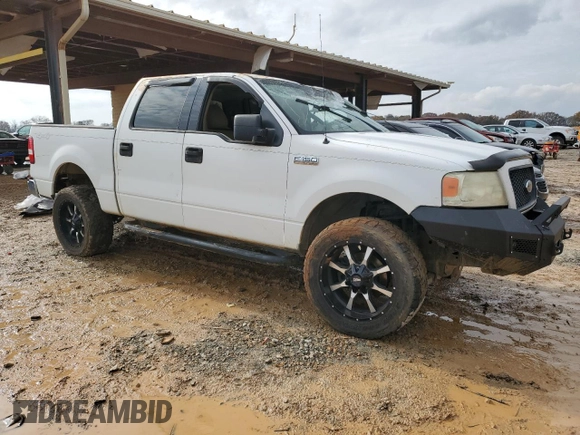 2004 Ford F-150 XLT with VIN 1FTRW14W94KC91103, listed as a Copart auction lot 84048624 with 214,282 mi miles and Salvage Title. Bid and sale history available at carsss.com. Image 4.
