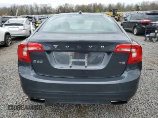 2016 Volvo S60 T5 Drive-E Premier z VIN YV126MFK9G2406956, wystawiony jako Copart lot #53336155 z przebiegiem 147 915 mil mil oraz Czysty tytuł • Clean title. Historia ofert i sprzedaży dostępna na DreamBid. Obrazek 6.