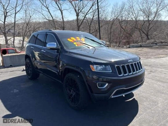 2015 Jeep Grand Cherokee Limited with VIN 1C4RJFBM1FC113082, listed as a Copart auction lot 48744015 with 194,756 mi miles and Clean Title. Bid and sale history available at carsss.com. Image 1.