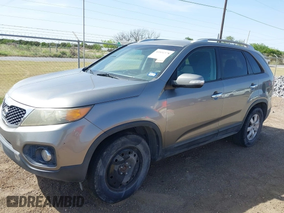 2011 Kia Sorento LX with VIN 5XYKT4A13BG062407, listed as a IAAI auction lot 41851378 with 221,960 mi miles. Bid and sale history available at carsss.com. Image 2.