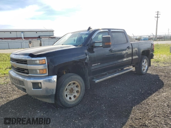 2015 Chevrolet Silverado 3500HD LT with VIN 1GC4KZC8XFF504398, listed as a Copart auction lot 71722914 with 481,039 mi miles and Clean Title. Bid and sale history available at carsss.com. Image 1.