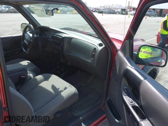 2001 Ford Ranger XL Fleet with VIN 1FTZR15E21PA71426, listed as a IAAI auction lot 41872597 with 197,157 mi miles. Bid and sale history available at carsss.com. Image 5.