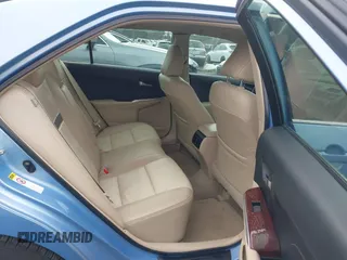 2013 Toyota Camry L with VIN 4T1BF1FK4DU686656, listed as a IAAI auction lot 41981637 with 106,642 mi miles. Bid and sale history available at carsss.com. Image 8.