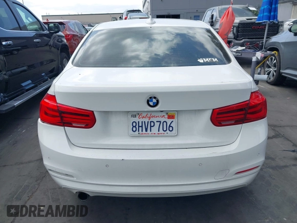 2017 BMW 3 Series 320i with VIN WBA8E1G33HNU17182, listed as a IAAI auction lot 41906604 with 59,166 mi miles. Bid and sale history available at carsss.com. Image 17.