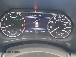 2024 Nissan Sentra SV z VIN 3N1AB8CV2RY295564, wystawiony jako IAAI lot #42796380 z przebiegiem 30 664 mil mil oraz . Historia ofert i sprzedaży dostępna na DreamBid. Obrazek 2.