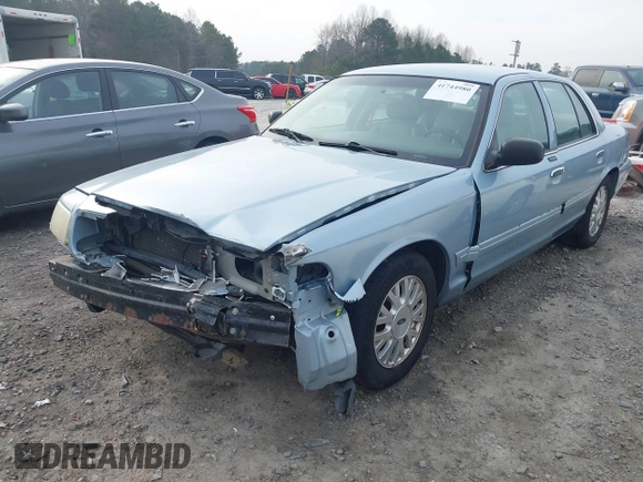 2003 Ford Crown Victoria LX z VIN 2FAFP74W83X180076, wystawiony jako IAAI lot #41744980 z przebiegiem 254 465 mil mil oraz . Historia ofert i sprzedaży dostępna na DreamBid. Obrazek 2.