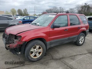 2005 Ford Escape XLT with VIN 1FMYU93105KD73059, listed as a Copart auction lot 53149615 with 143,739 mi miles and Salvage Title. Bid and sale history available at carsss.com. Image 1.